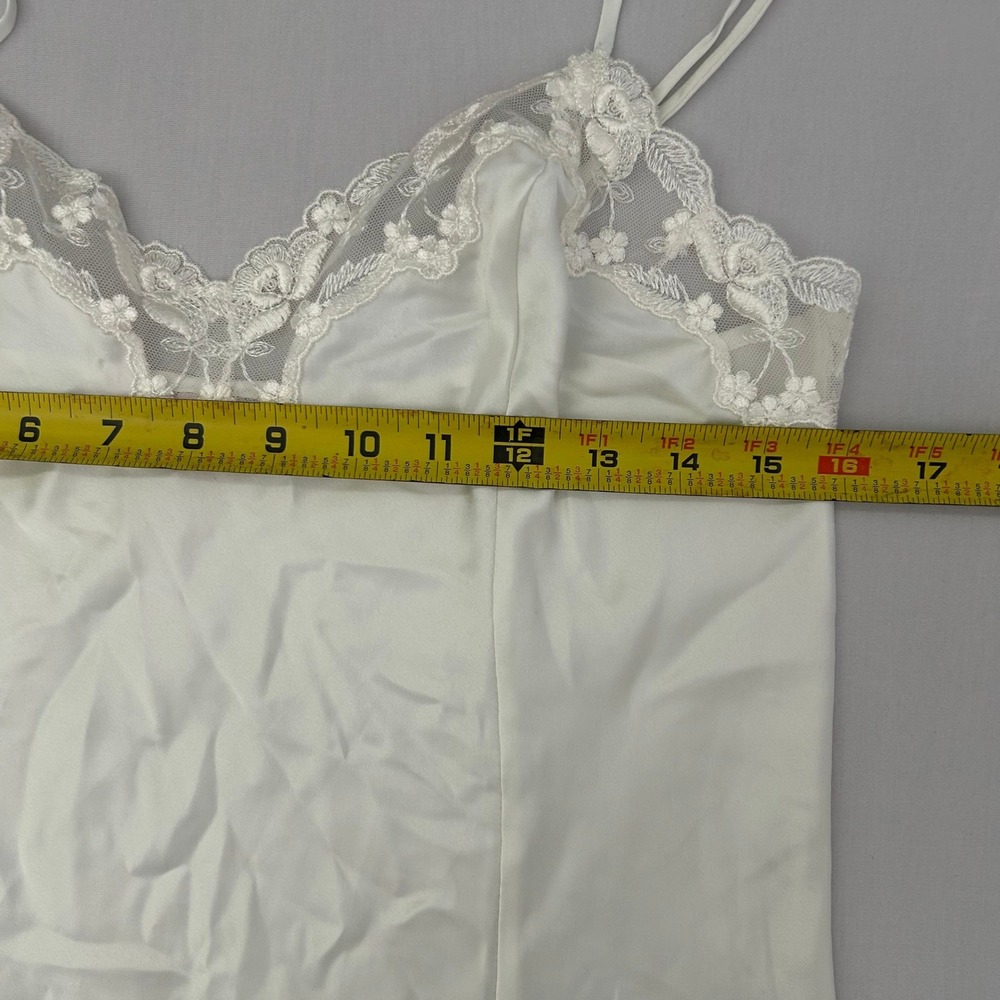 Victoria's Secret Slip Dress Womens M Ivory Lace Trim Satin Lingerie Chemise VTG - Picture 7 of 9